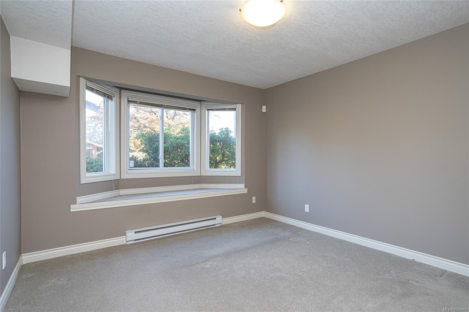 102-650 Dobson Rd — listing photo 14 of 33