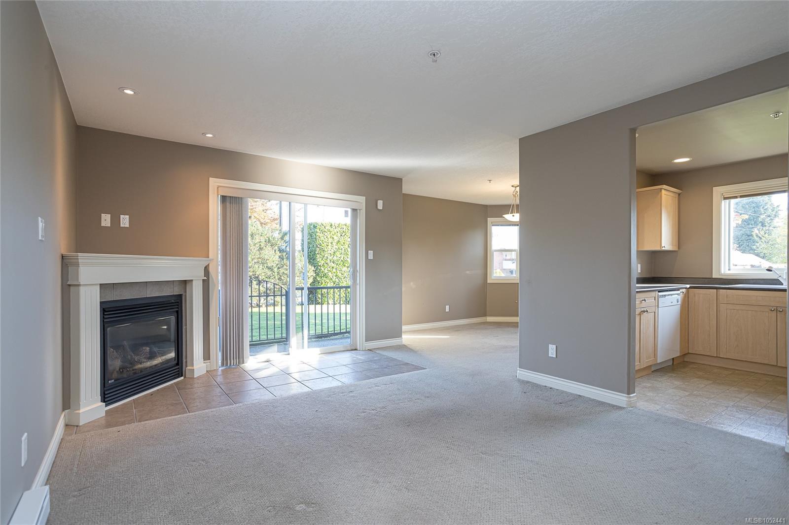 102-650 Dobson Rd — listing photo 10 of 33