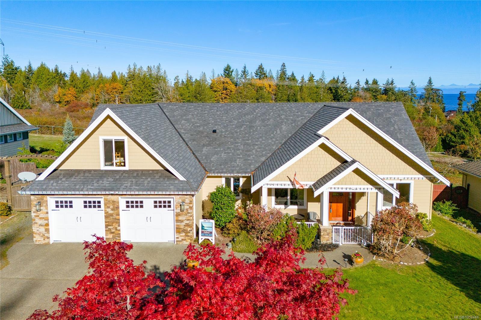 3855 Creekside Dr — listing photo 2 of 59