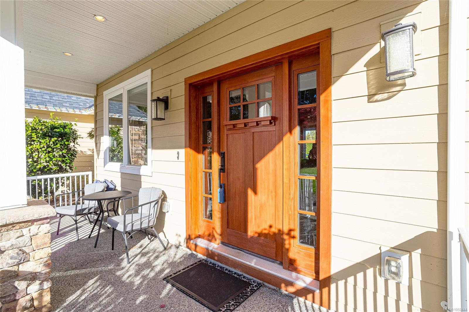 3855 Creekside Dr — listing photo 8 of 59