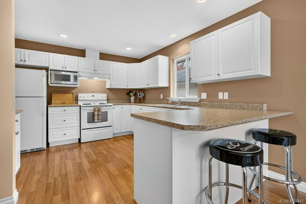 3303 Eighth St — listing photo 5 of 14