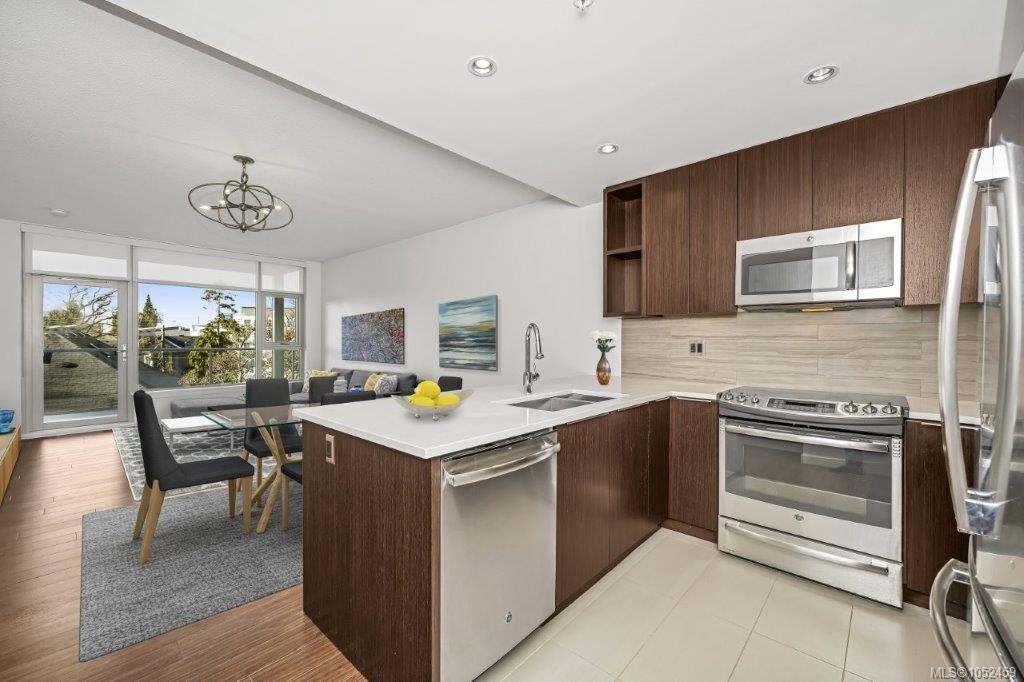 303 640 Michigan St, Victoria