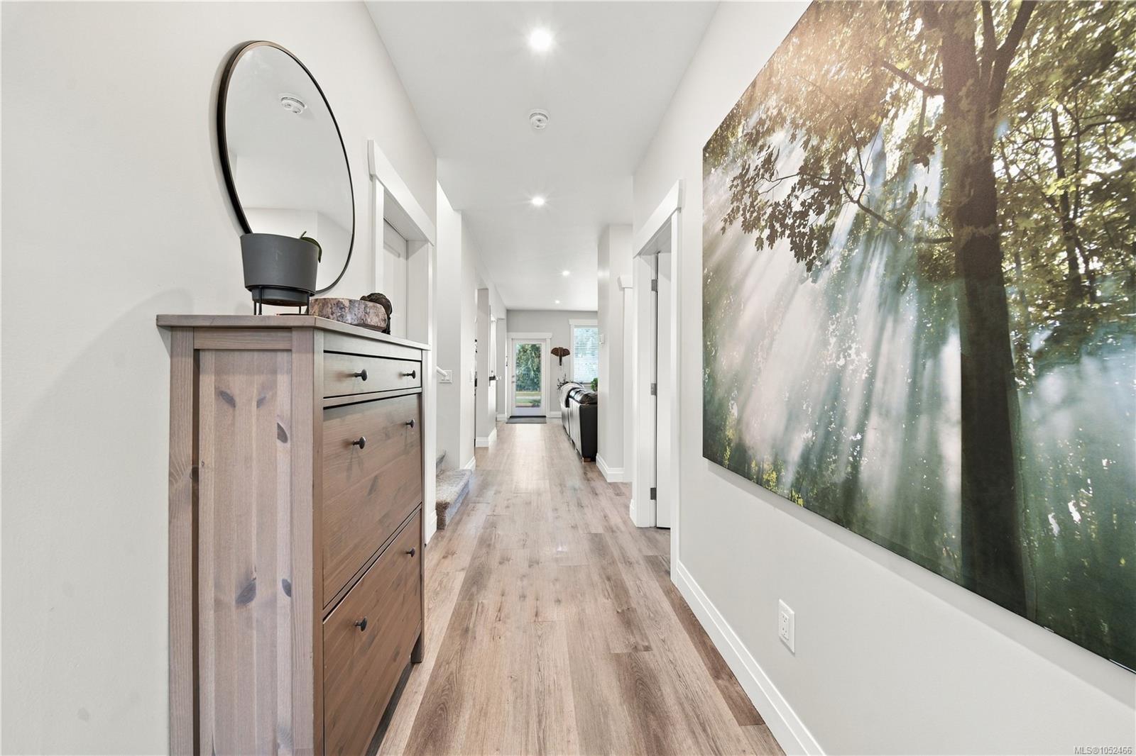 3185 Garner St — listing photo 4 of 48