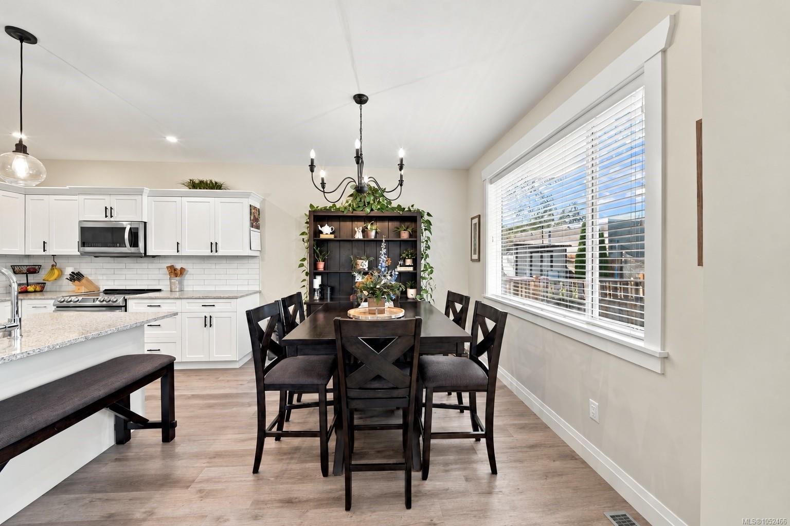 3185 Garner St — listing photo 6 of 48