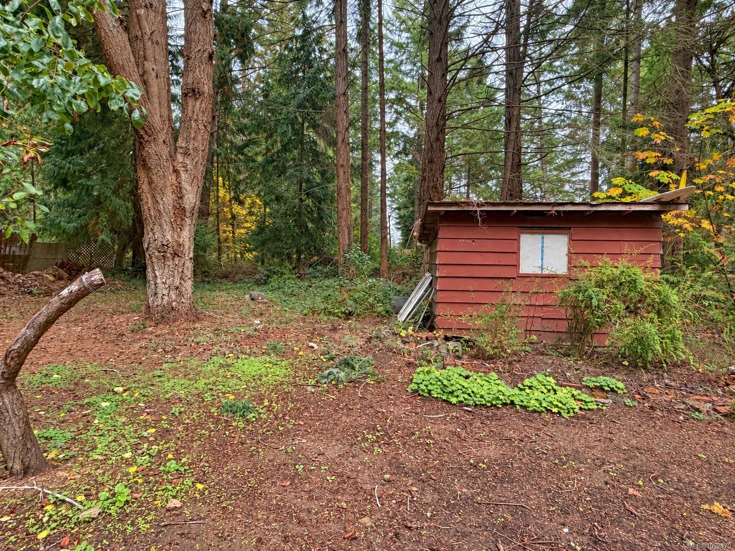 375 Decourcy Dr — listing photo 6 of 16