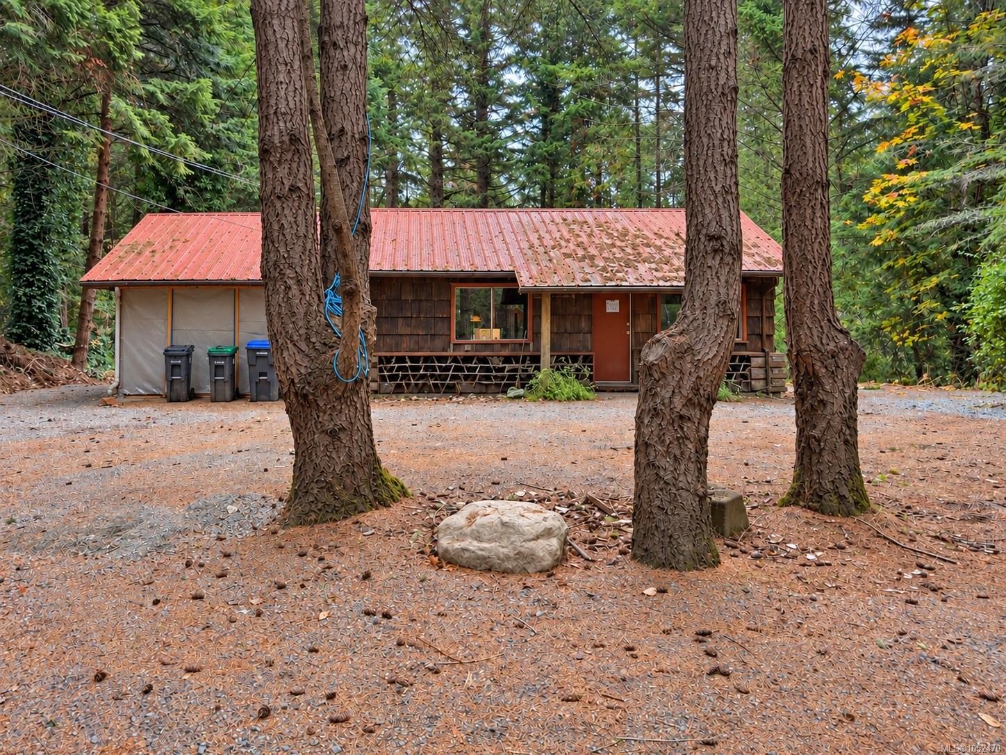 375 Decourcy Dr — listing photo 8 of 16