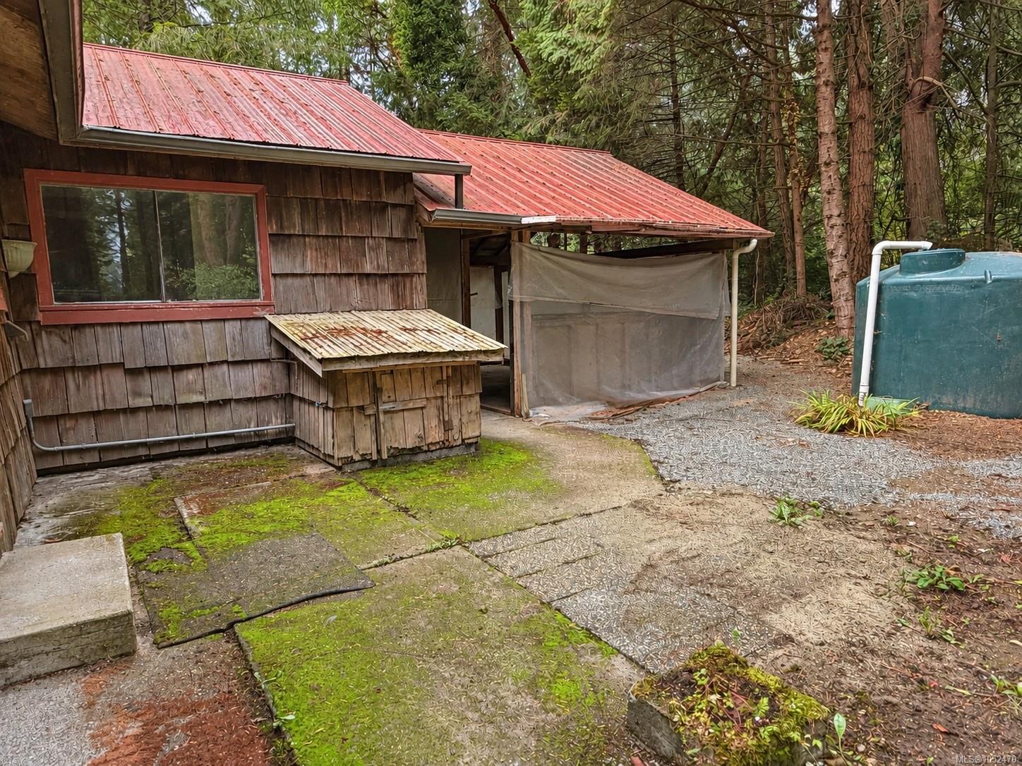 375 Decourcy Dr — listing photo 9 of 16