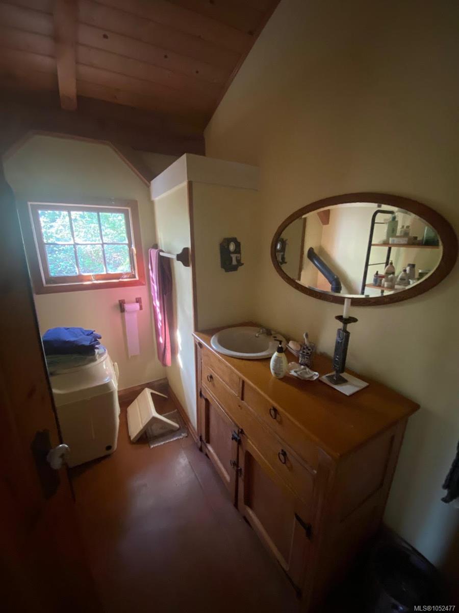 37 Ruxton Island — listing photo 12 of 16