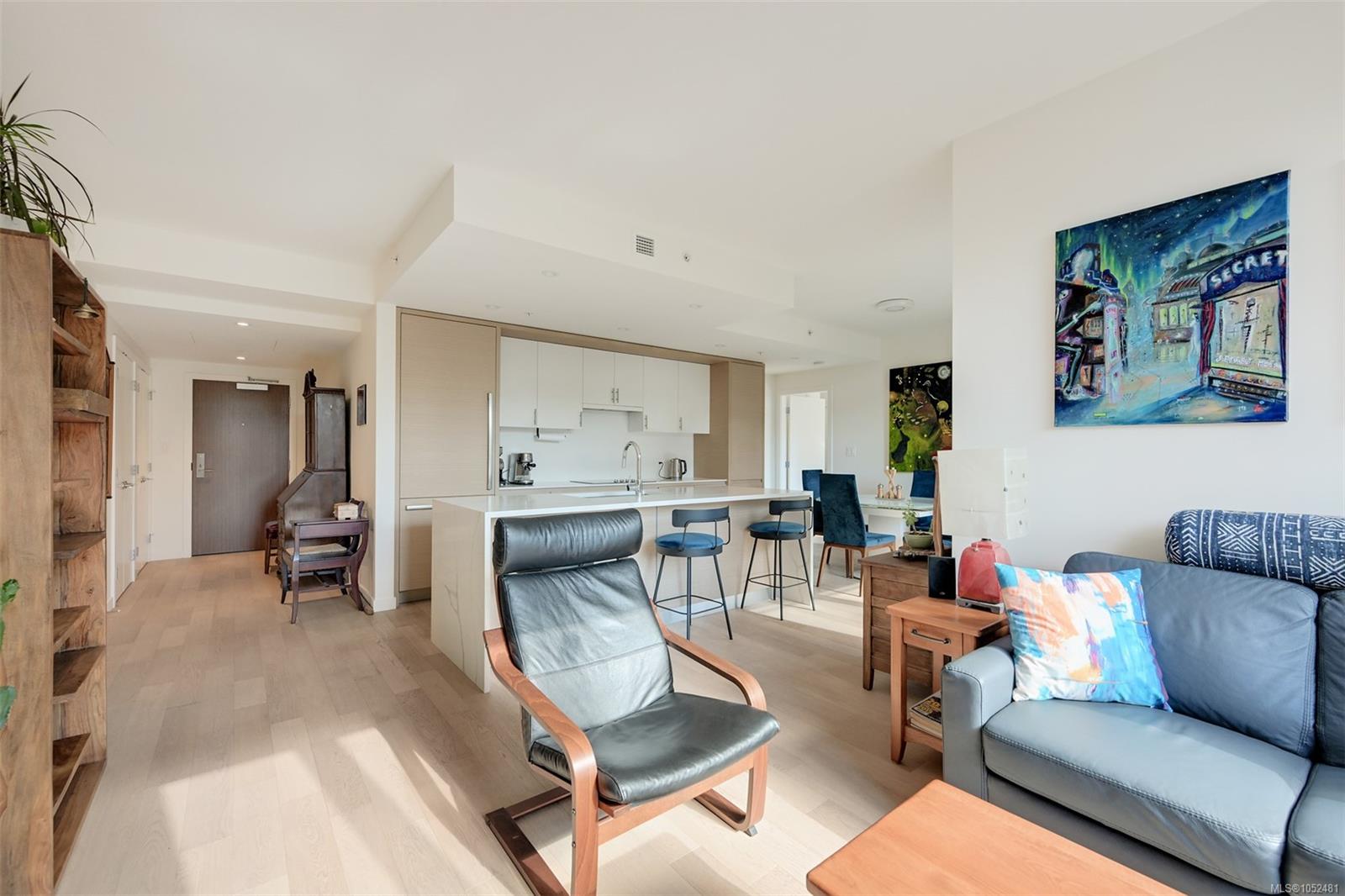 307-550 Michigan St — listing photo 4 of 56