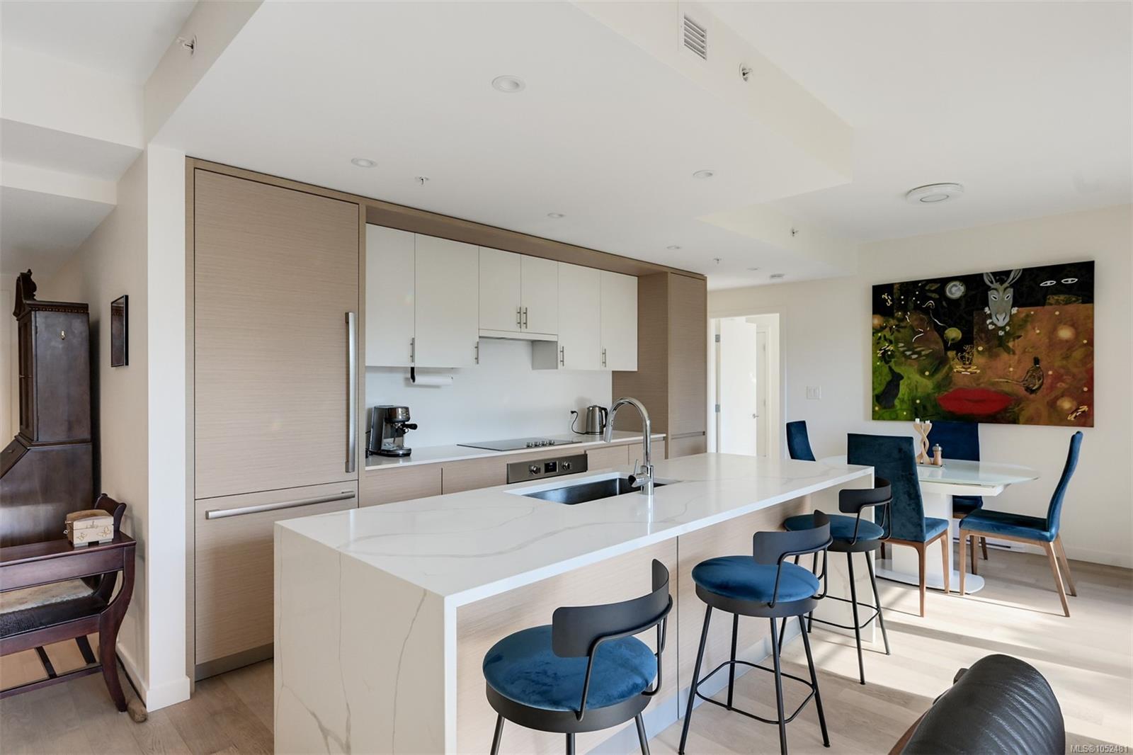 307-550 Michigan St — listing photo 9 of 56