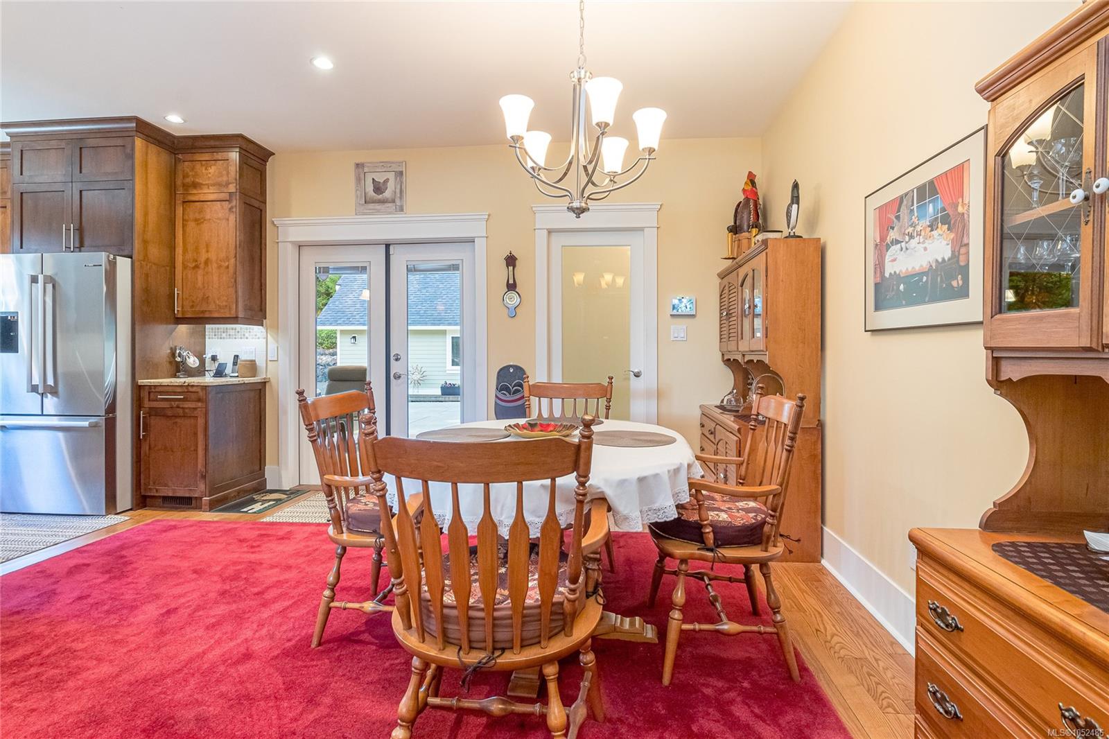 817 Swettenham Pl — listing photo 11 of 45