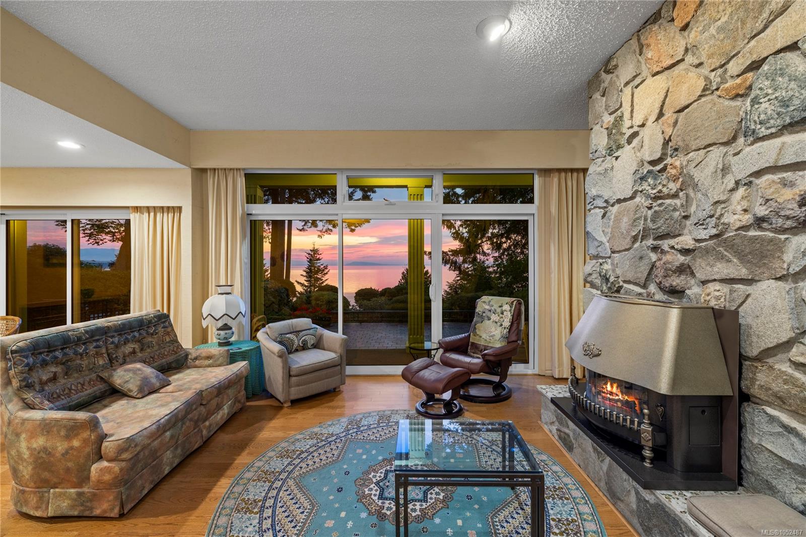 489 Bayview Terr — listing photo 4 of 71