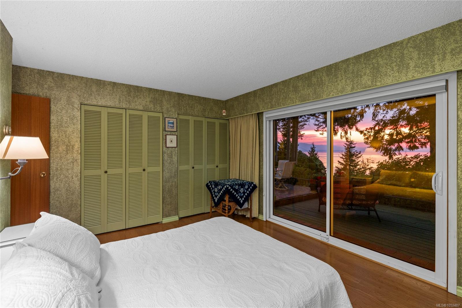 489 Bayview Terr — listing photo 7 of 71