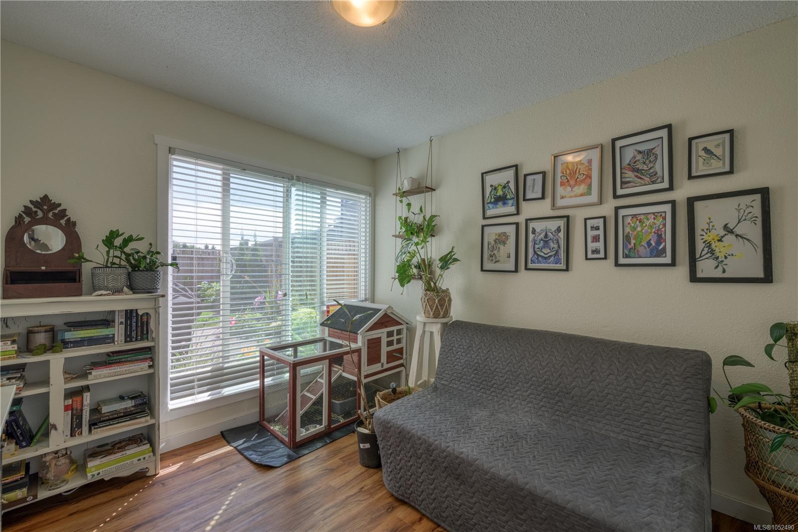 19-9130 Granville St — listing photo 13 of 23