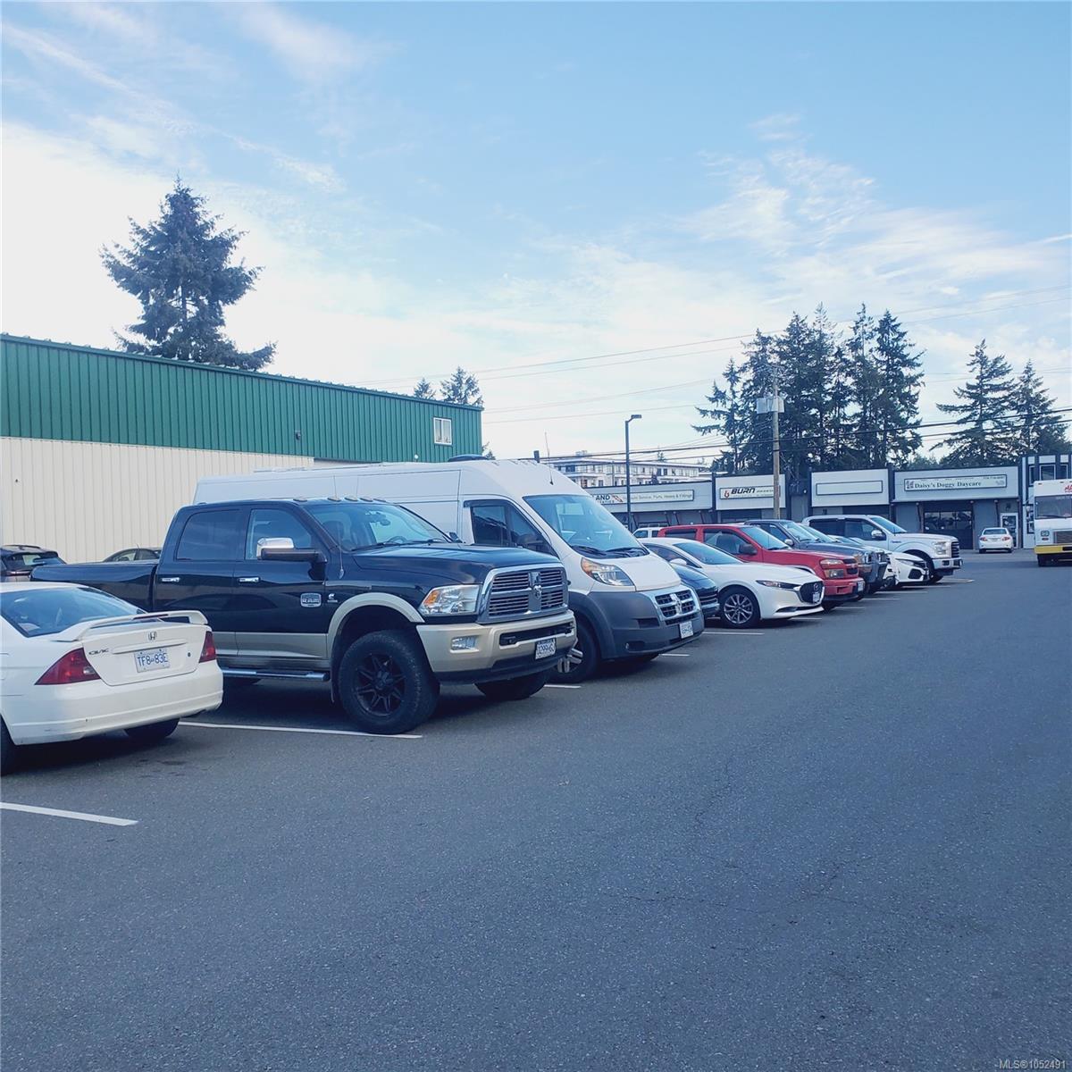 205-1120 Industrial Way — listing photo 12 of 12