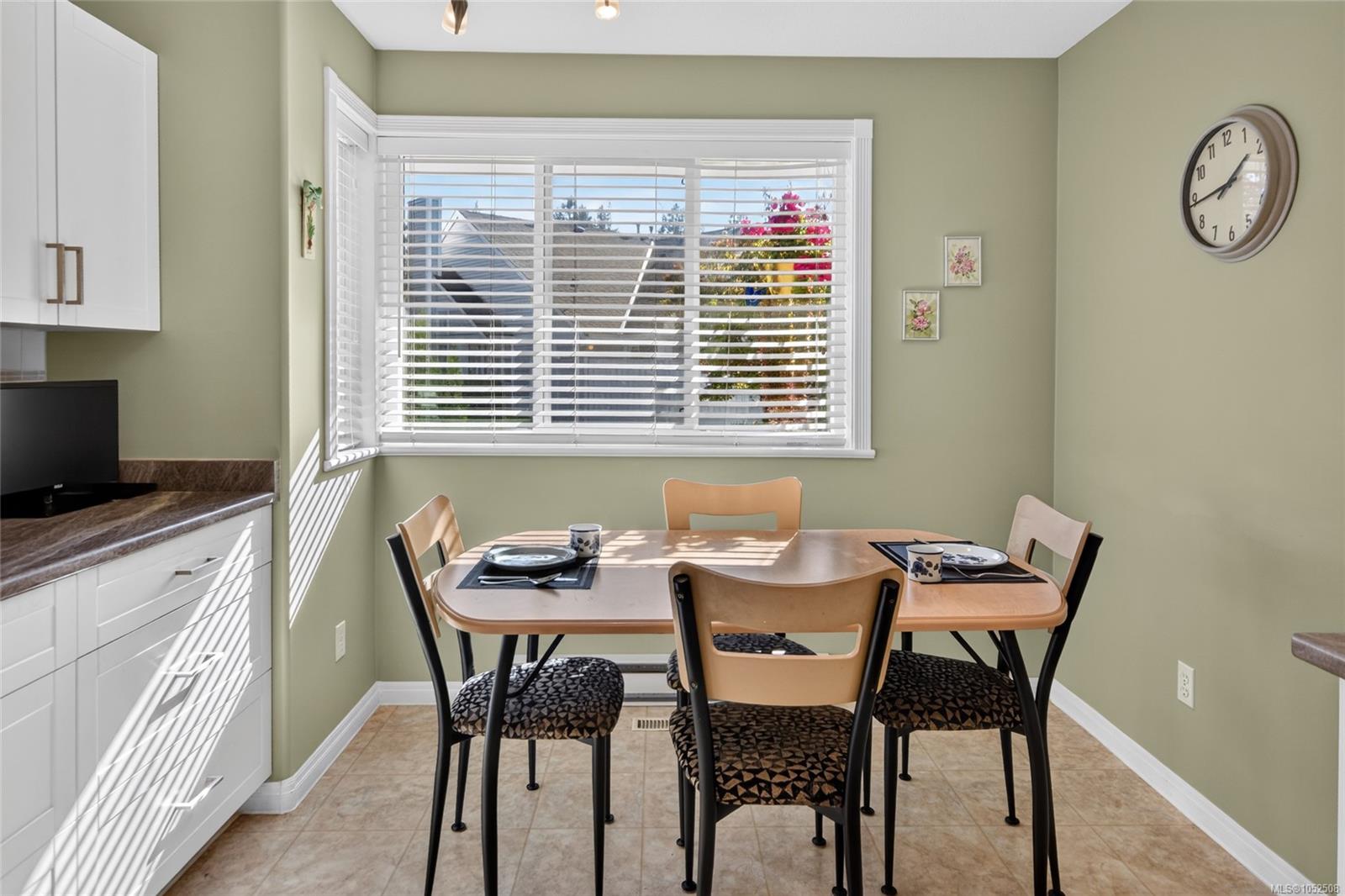 5324 Arbour Lane — listing photo 6 of 23