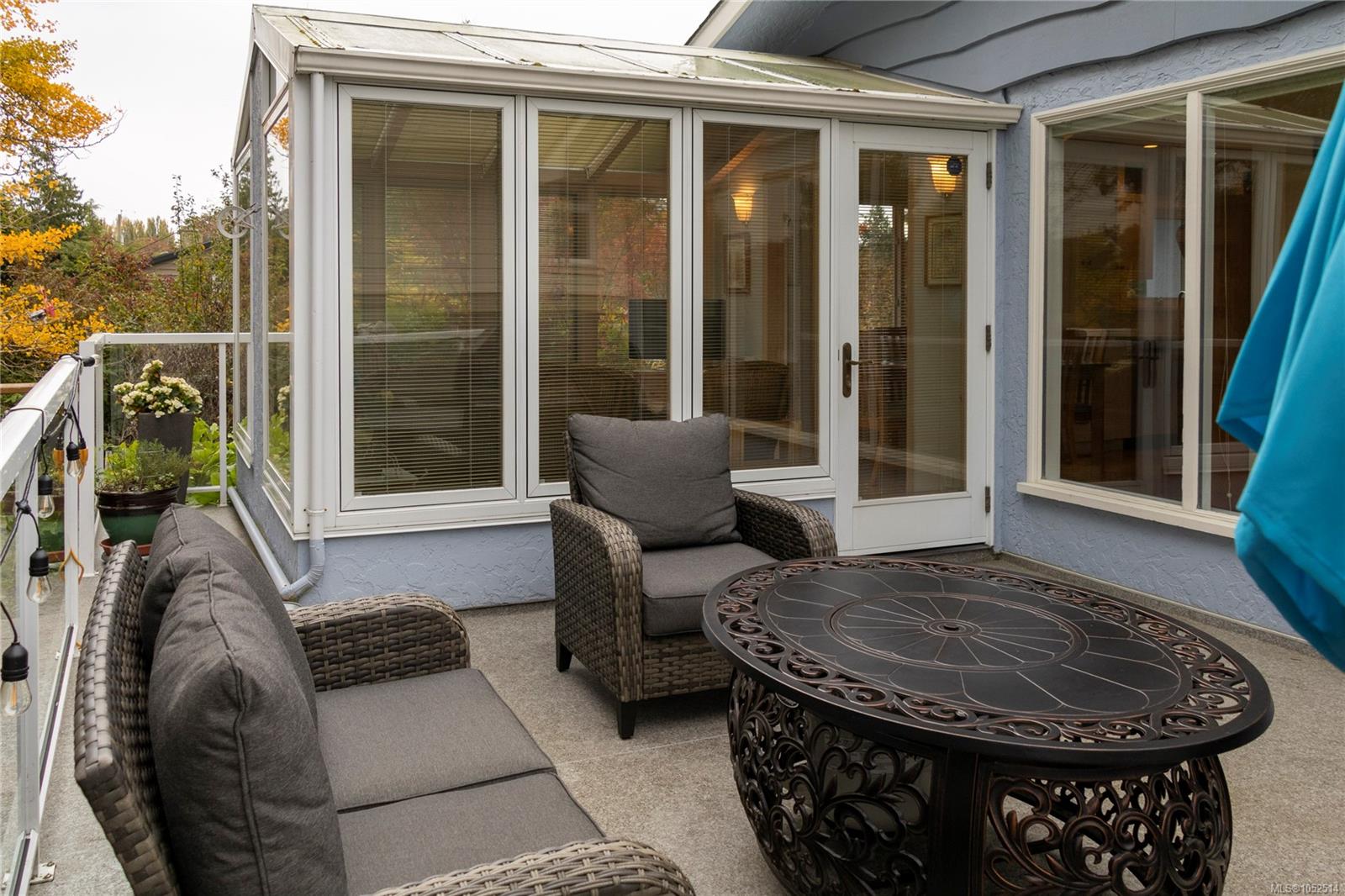 2464 Hazel St — listing photo 11 of 66
