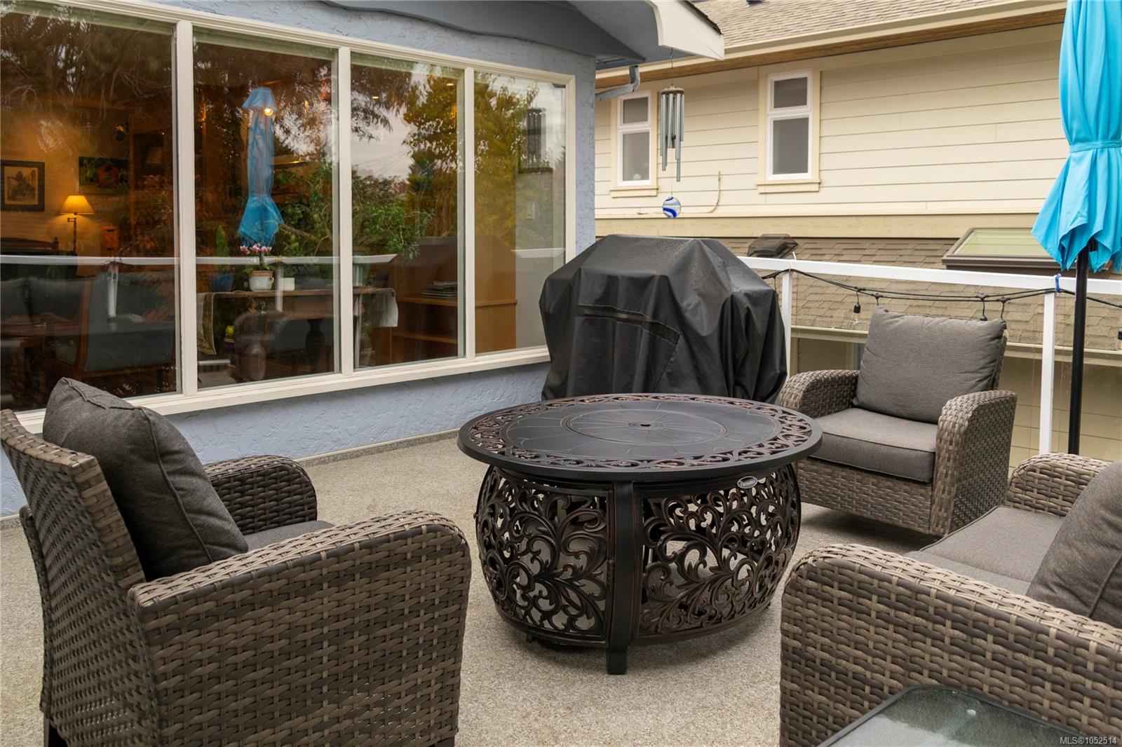 2464 Hazel St — listing photo 12 of 66