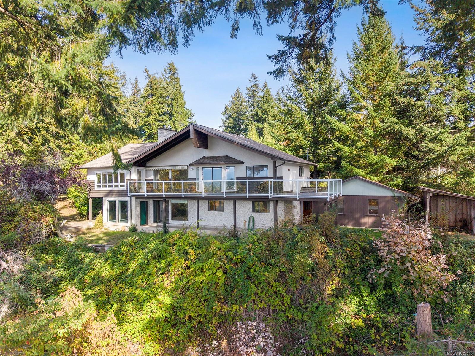 1183 Moore Rd — listing photo 3 of 72