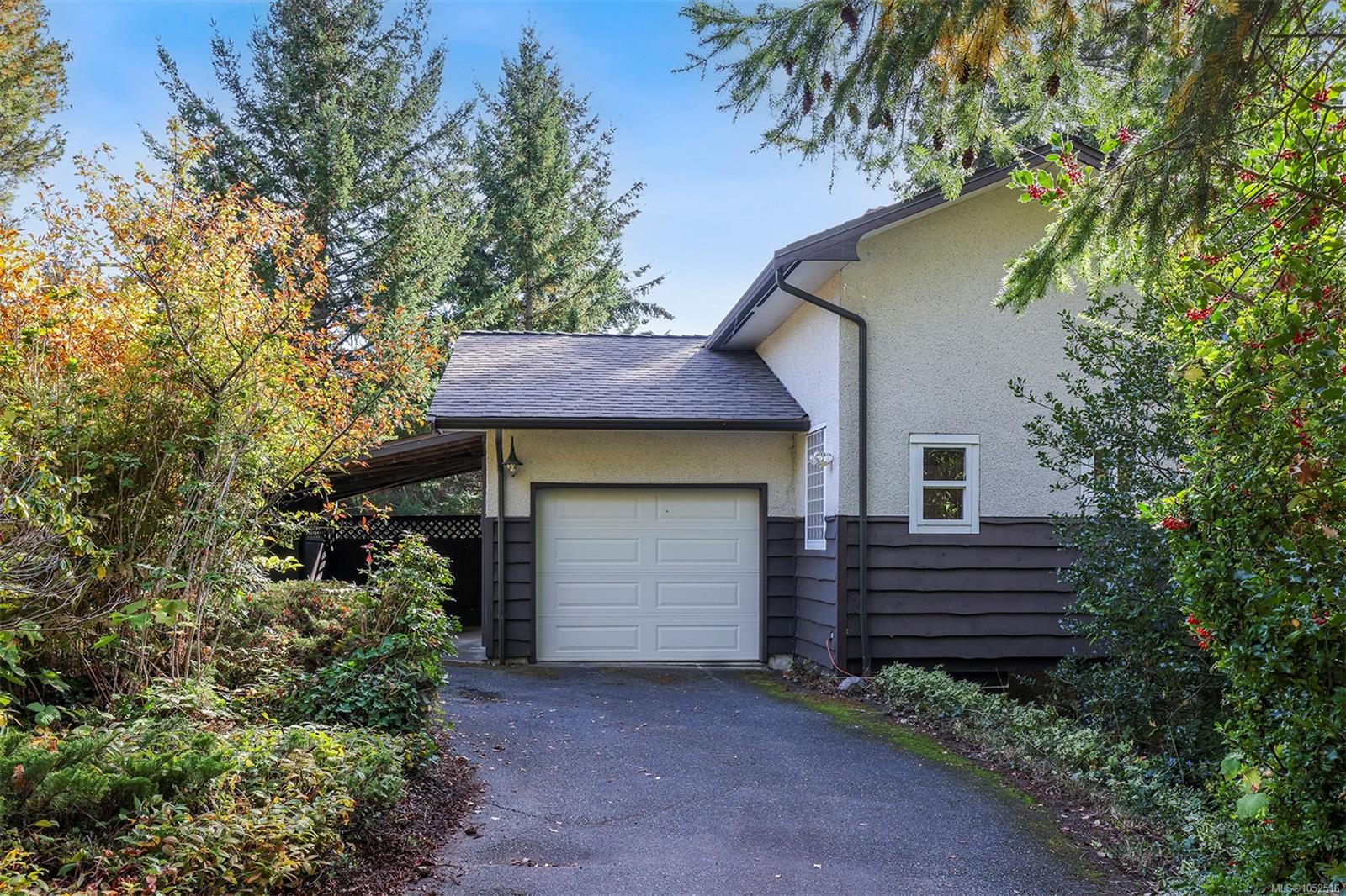 1183 Moore Rd — listing photo 5 of 72