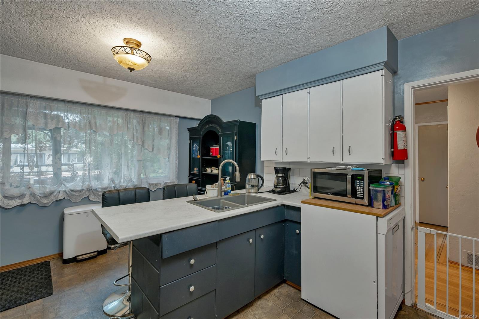 157 Seabreeze Dr — listing photo 13 of 51
