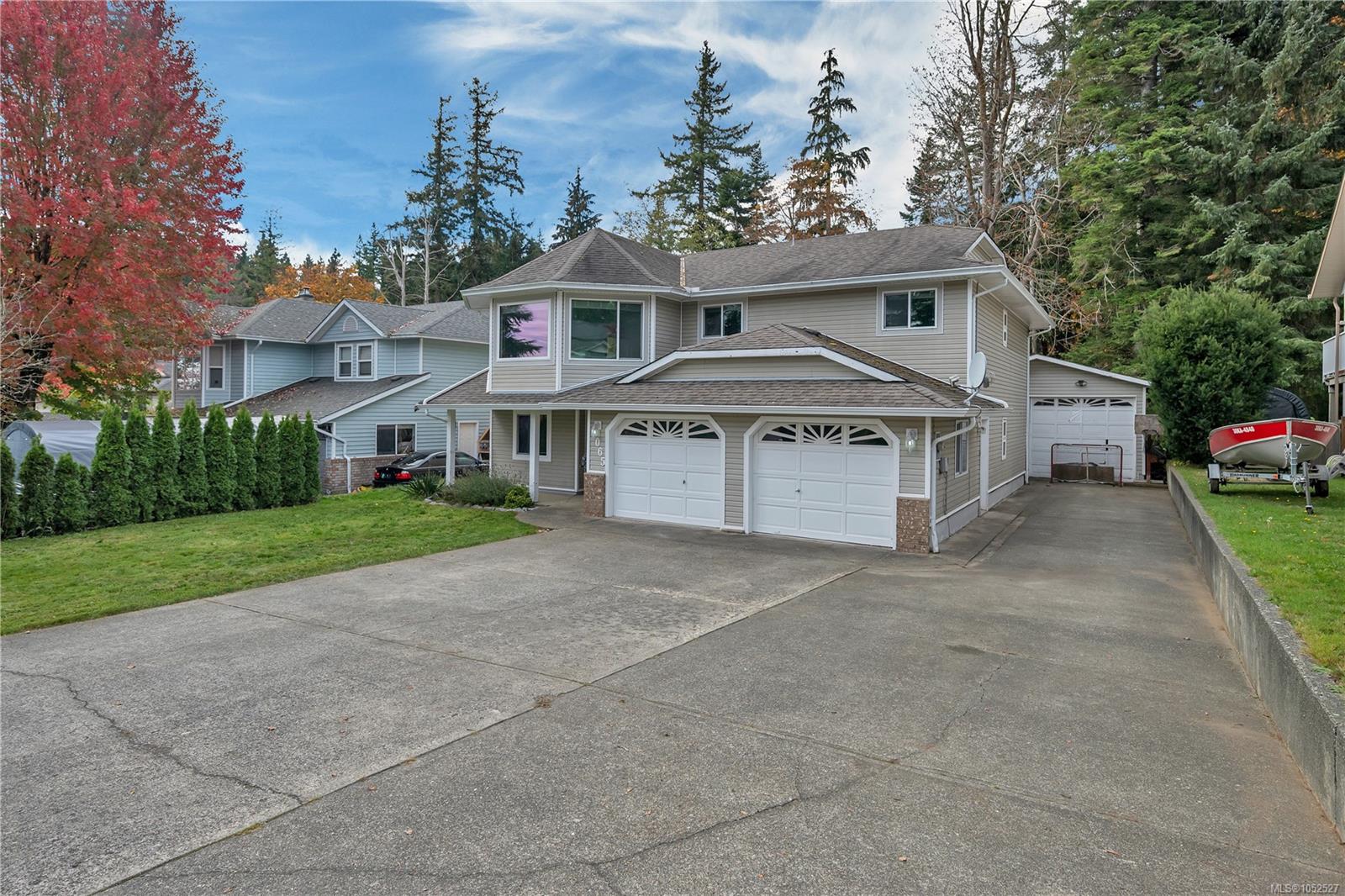 1065 Springbok Rd — listing photo 3 of 55