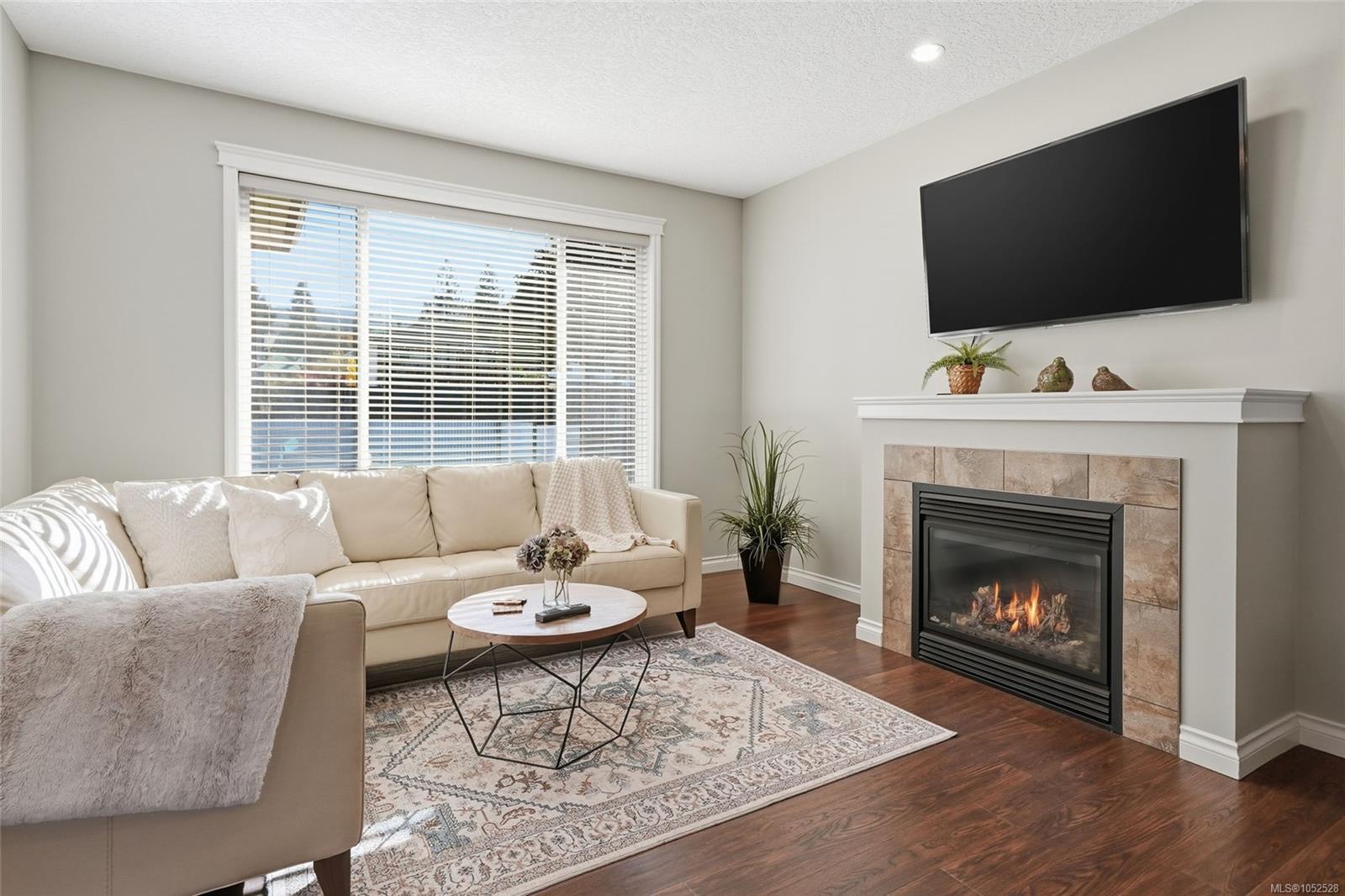 1333 4th Ave — listing photo 5 of 51