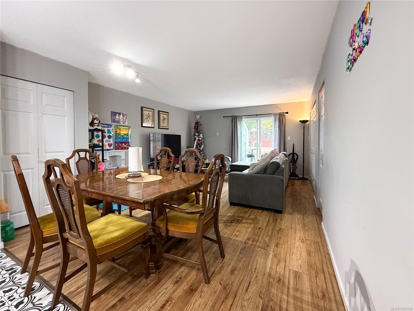 2-704 7th Ave — listing photo 9 of 15
