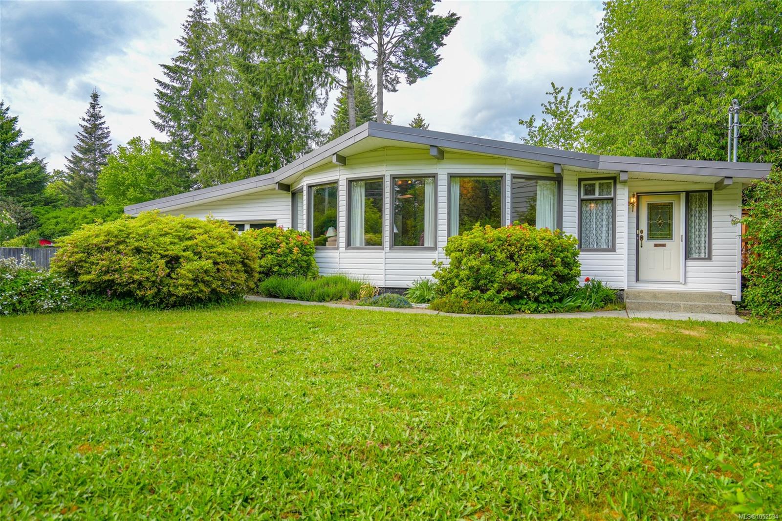 5847 River Rd — listing photo 9 of 34