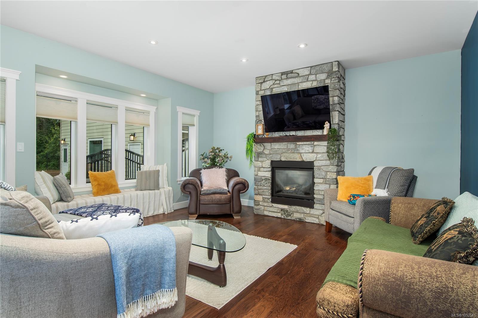 155 Redonda Way — listing photo 11 of 82