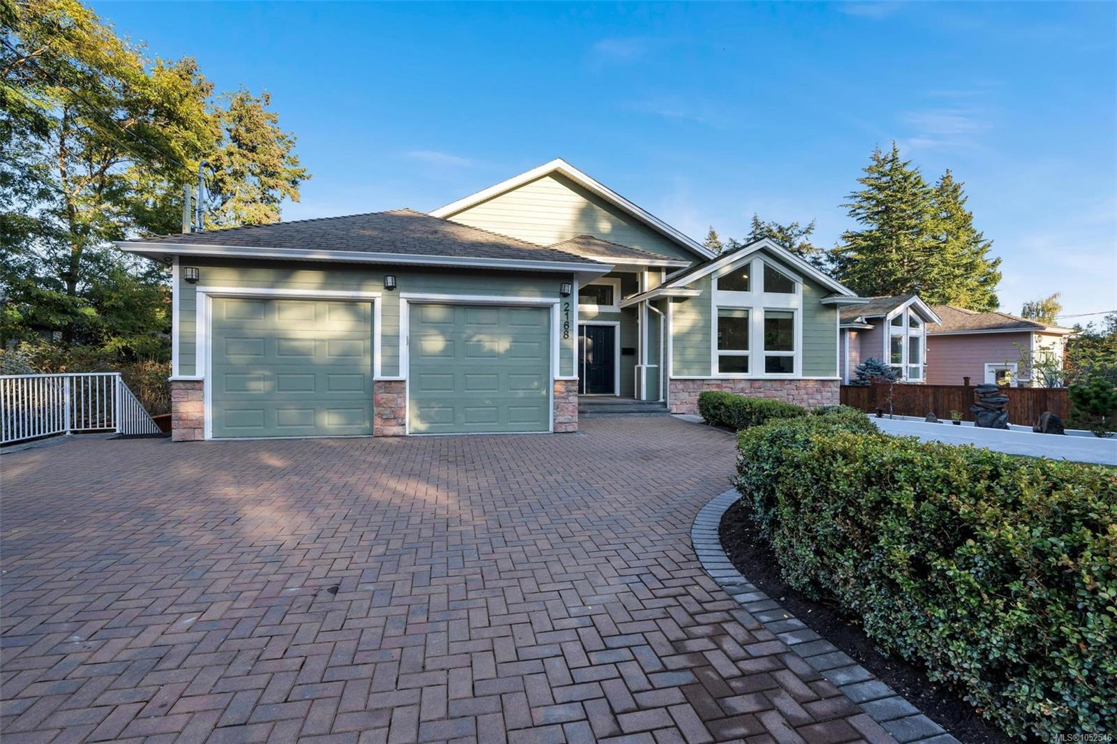 2168 Ferndale Rd, Saanich