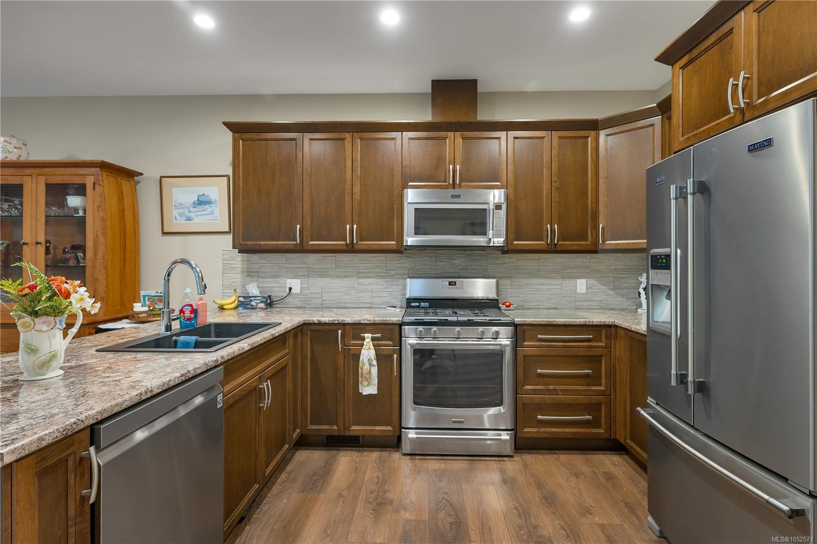 17-2991 North Beach Dr — listing photo 6 of 30