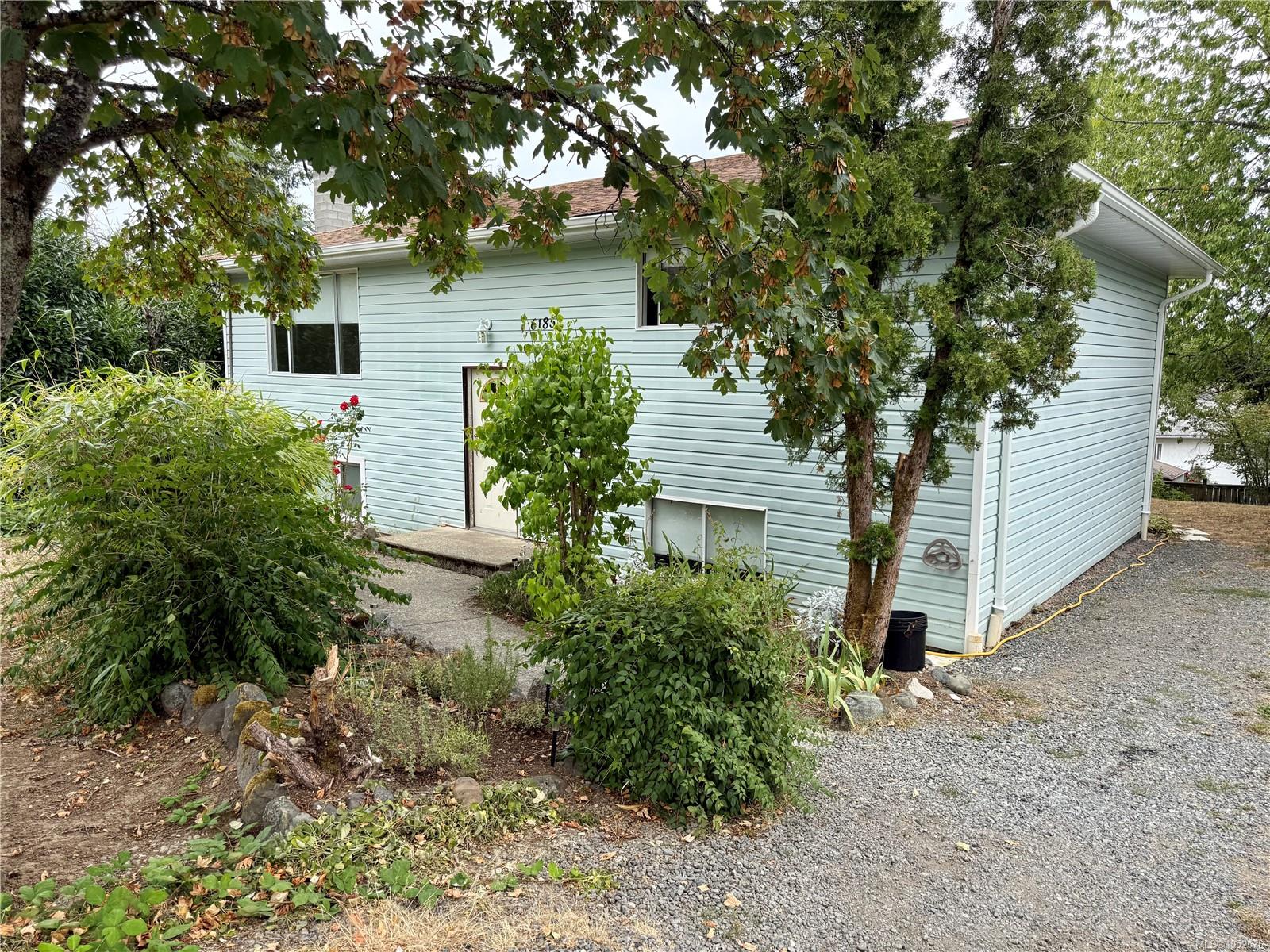 6185 Palahi Rd — listing photo 2 of 9