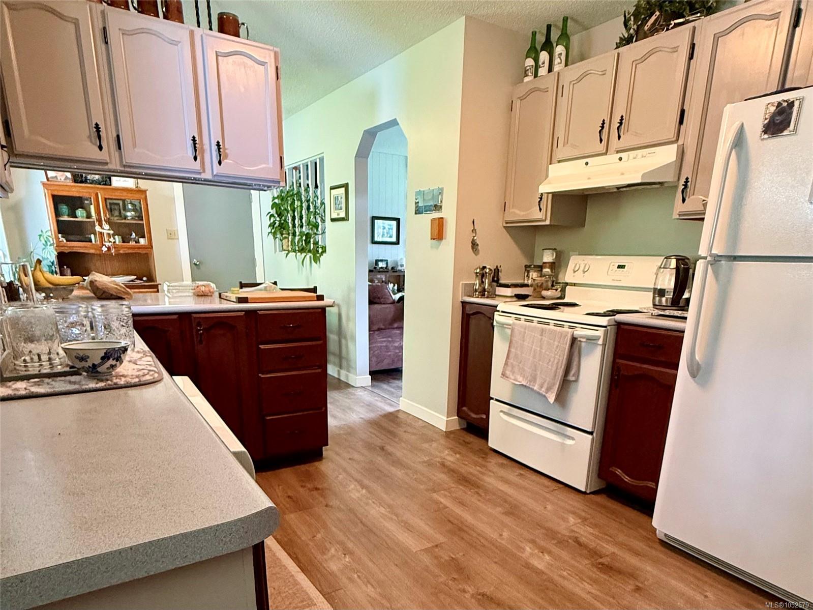 1673 Northwest Bay Rd — listing photo 6 of 10
