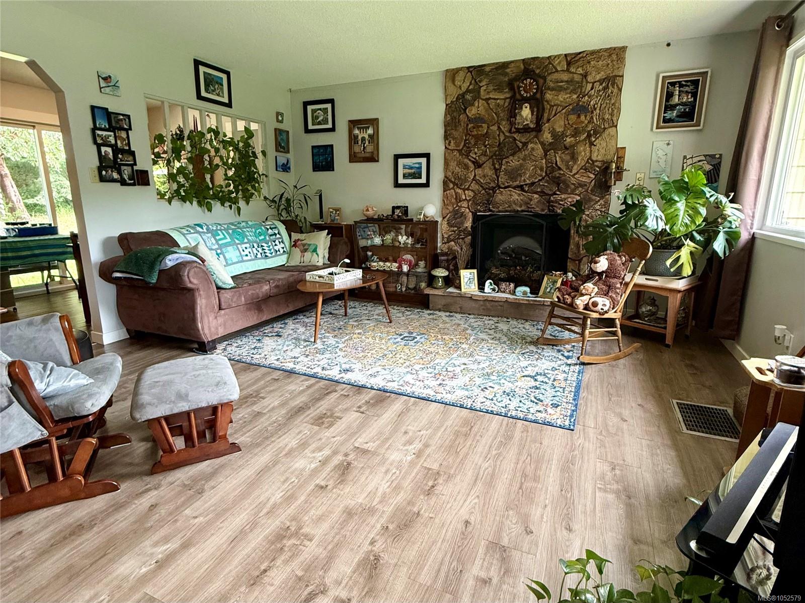1673 Northwest Bay Rd — listing photo 8 of 10