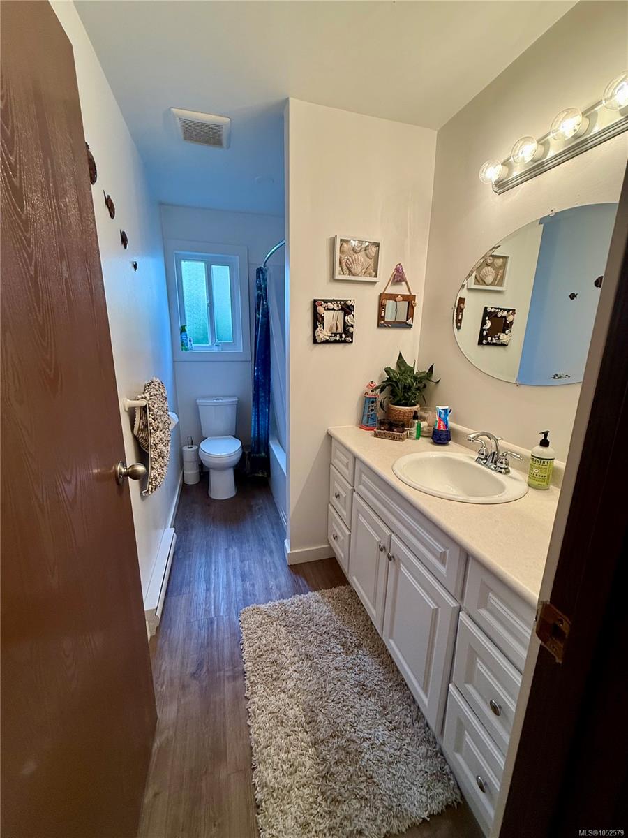 1673 Northwest Bay Rd — listing photo 9 of 10