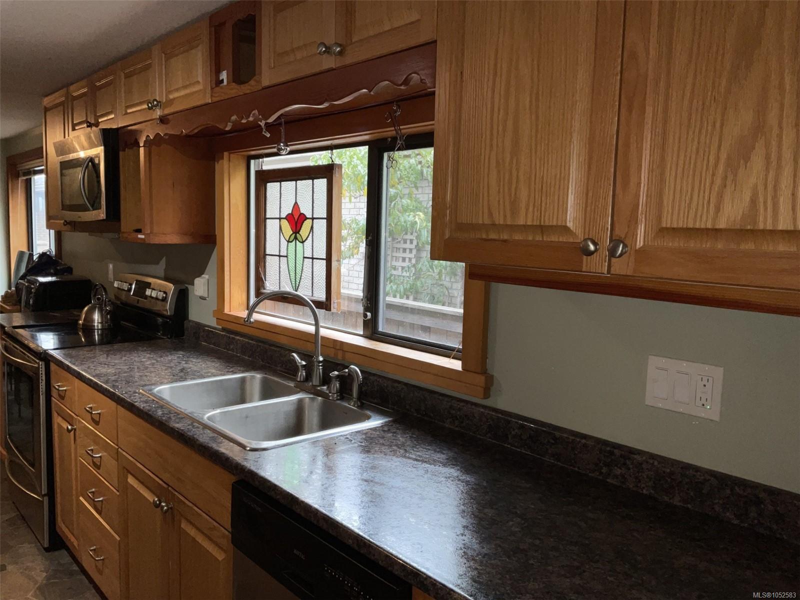 3875 Rumble Rd — listing photo 13 of 24