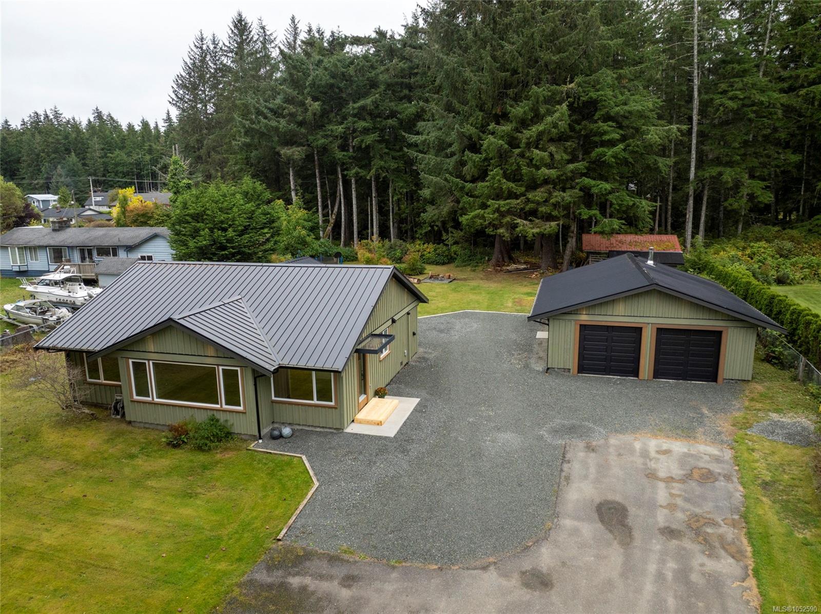6200 Storey's Beach Rd — listing photo 3 of 41