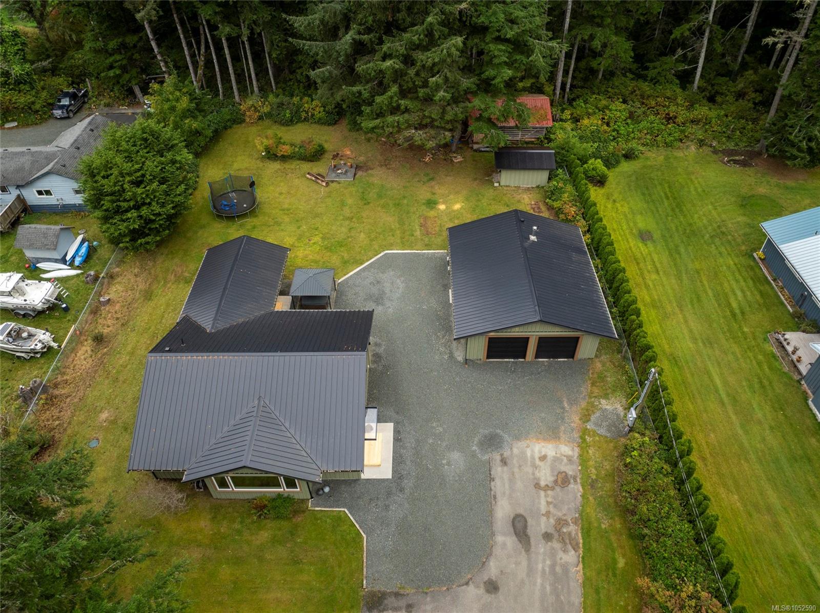 6200 Storey's Beach Rd — listing photo 4 of 41