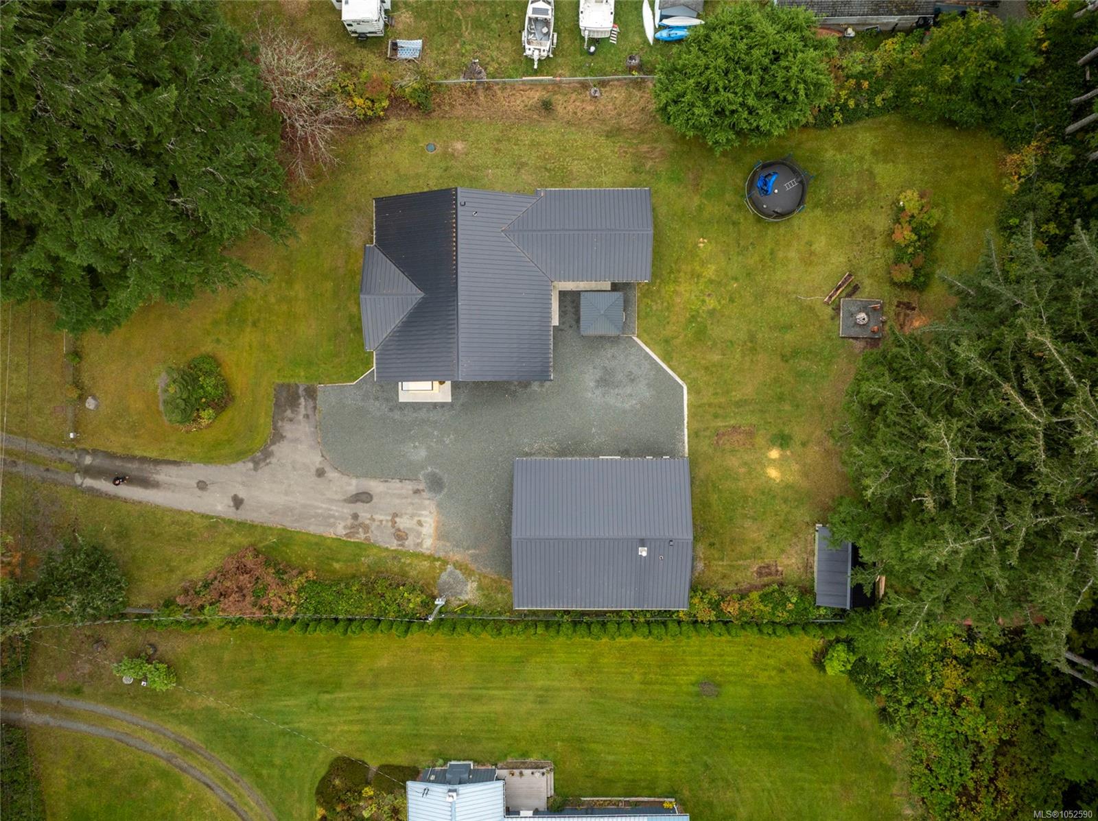 6200 Storey's Beach Rd — listing photo 6 of 41
