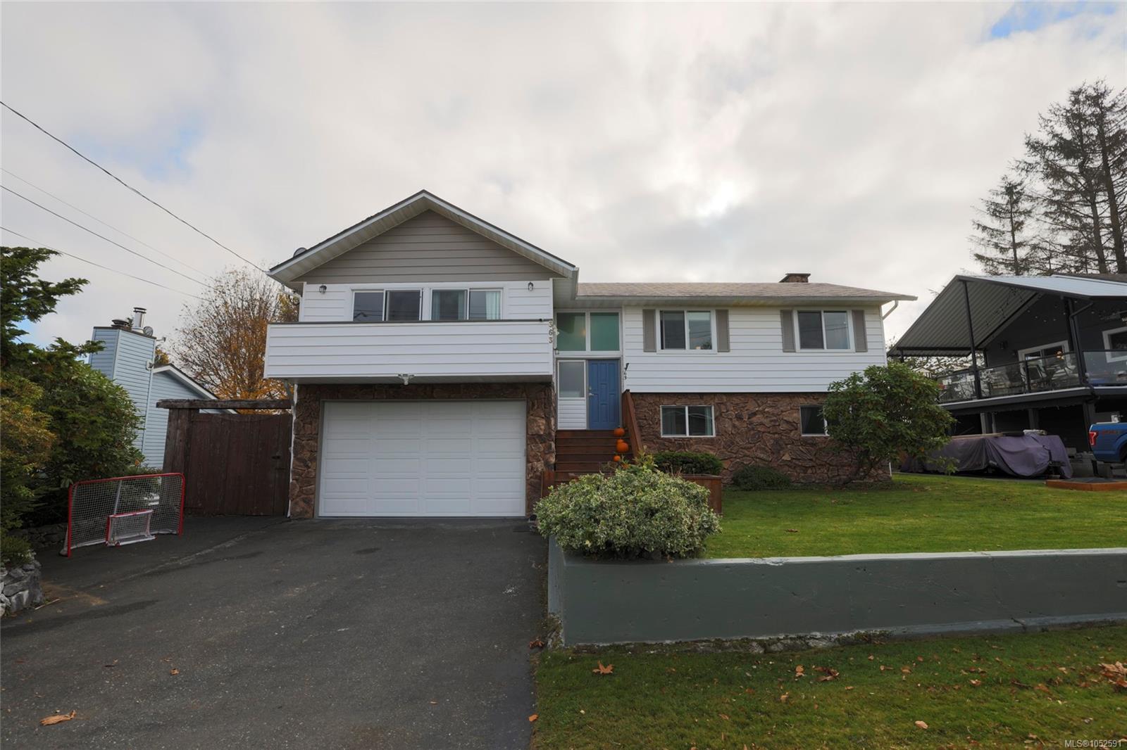 363 Englewood Dr — listing photo 2 of 41