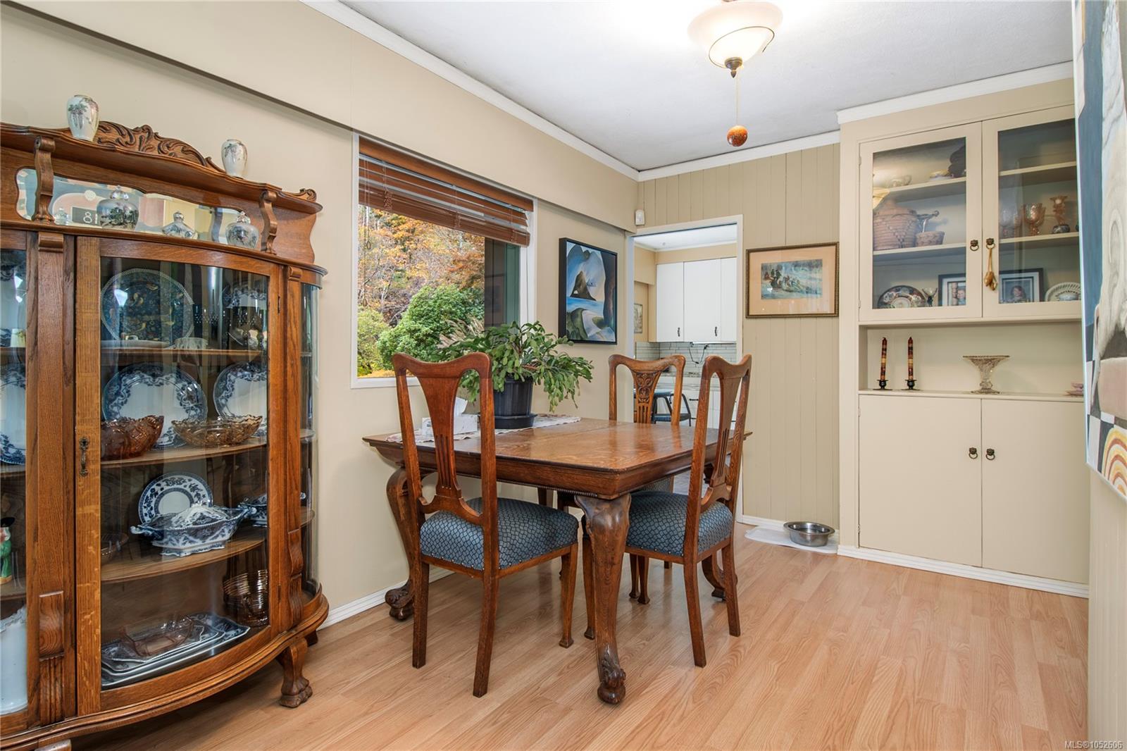 2691 Campbell River Rd — listing photo 12 of 65