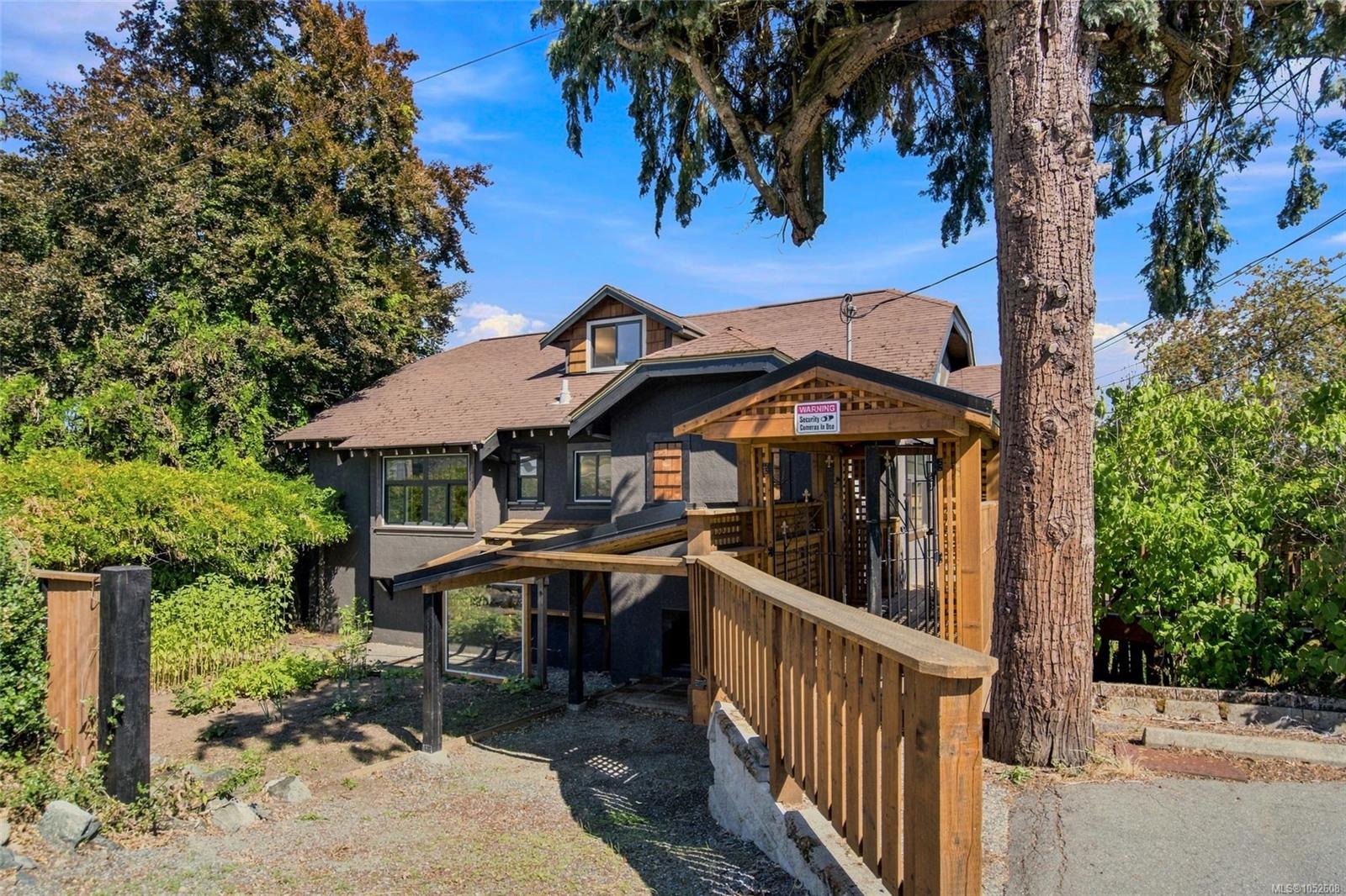 135 Townsite Rd — listing photo 9 of 57