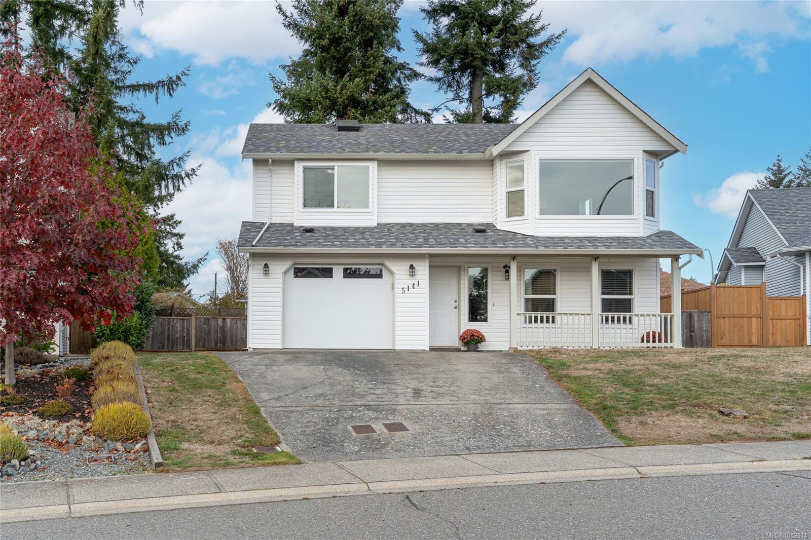 5141 Kaitlyns Way — listing photo 4 of 61