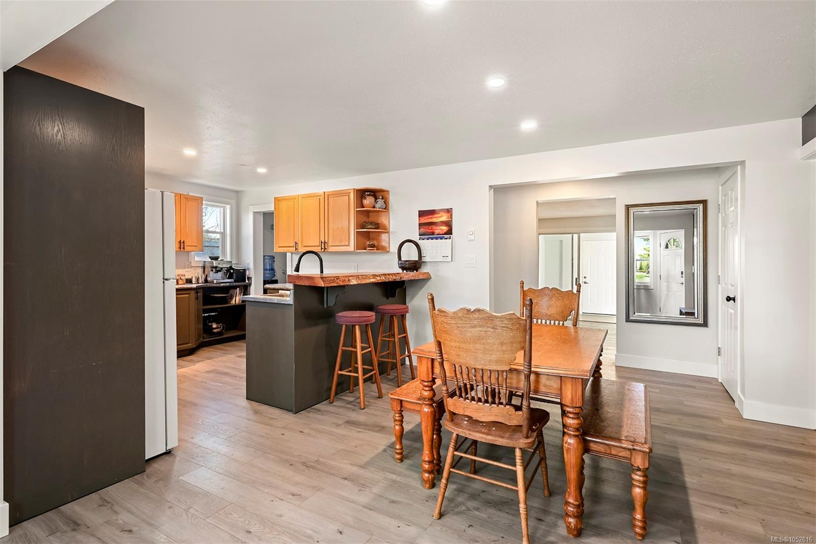 770 Knight Rd — listing photo 14 of 42