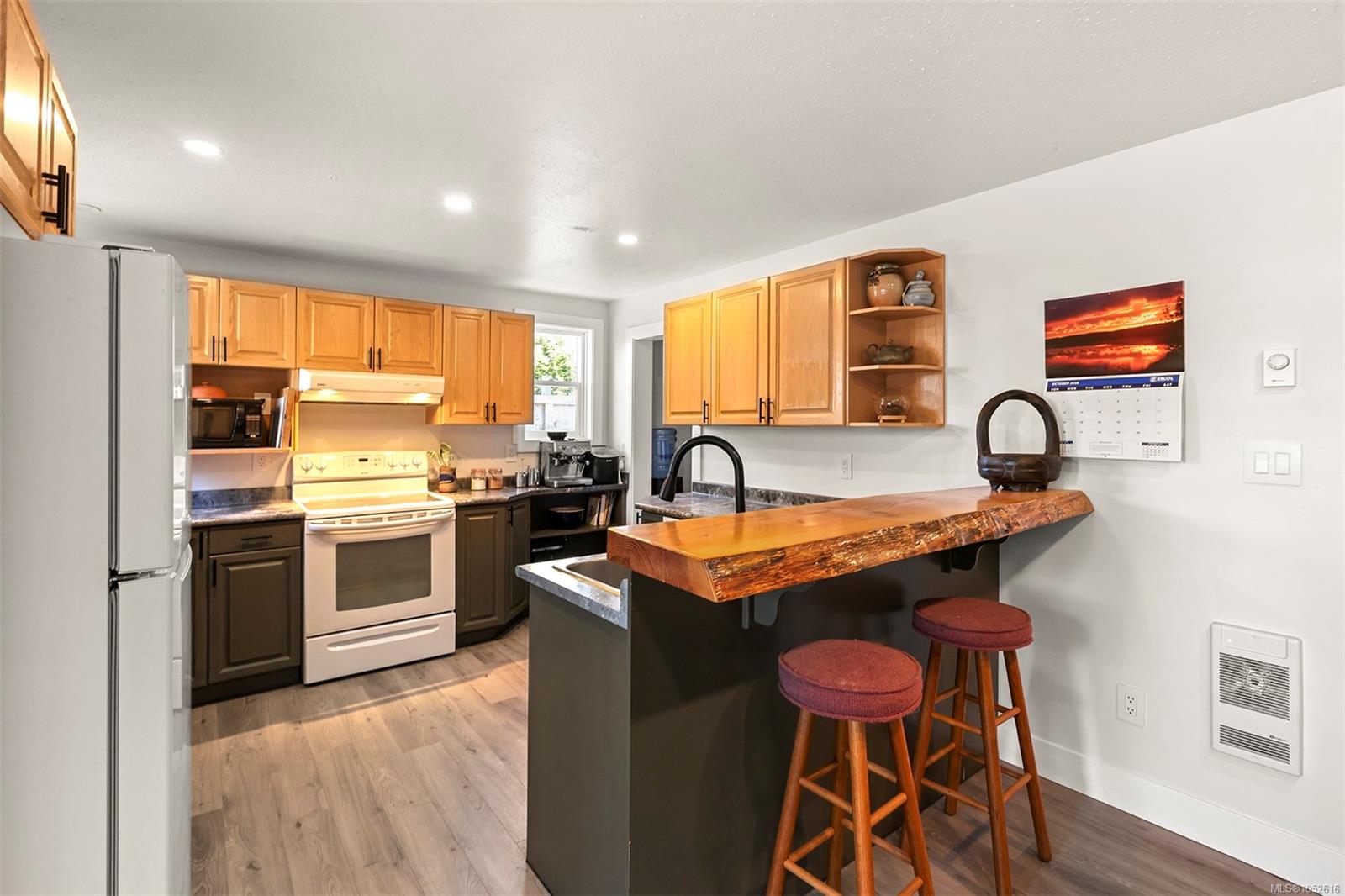 770 Knight Rd — listing photo 10 of 42