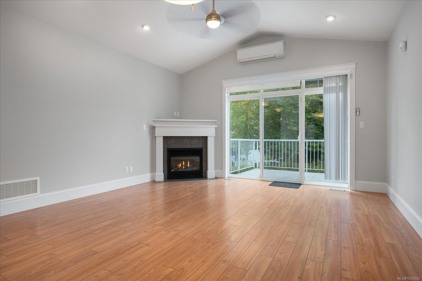 31-3110 Cook St — listing photo 10 of 42
