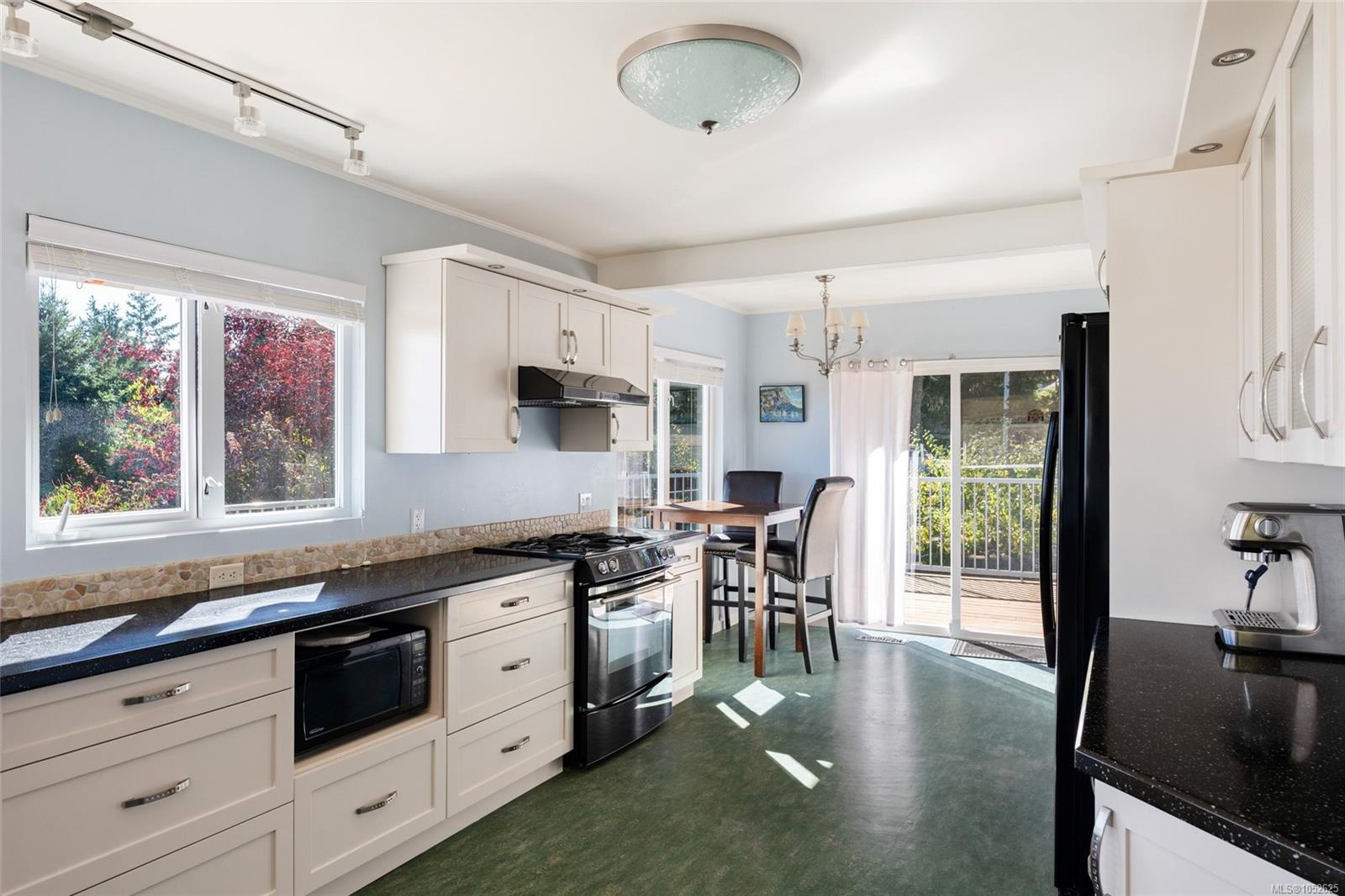 2015 Pauls Terr — listing photo 14 of 57