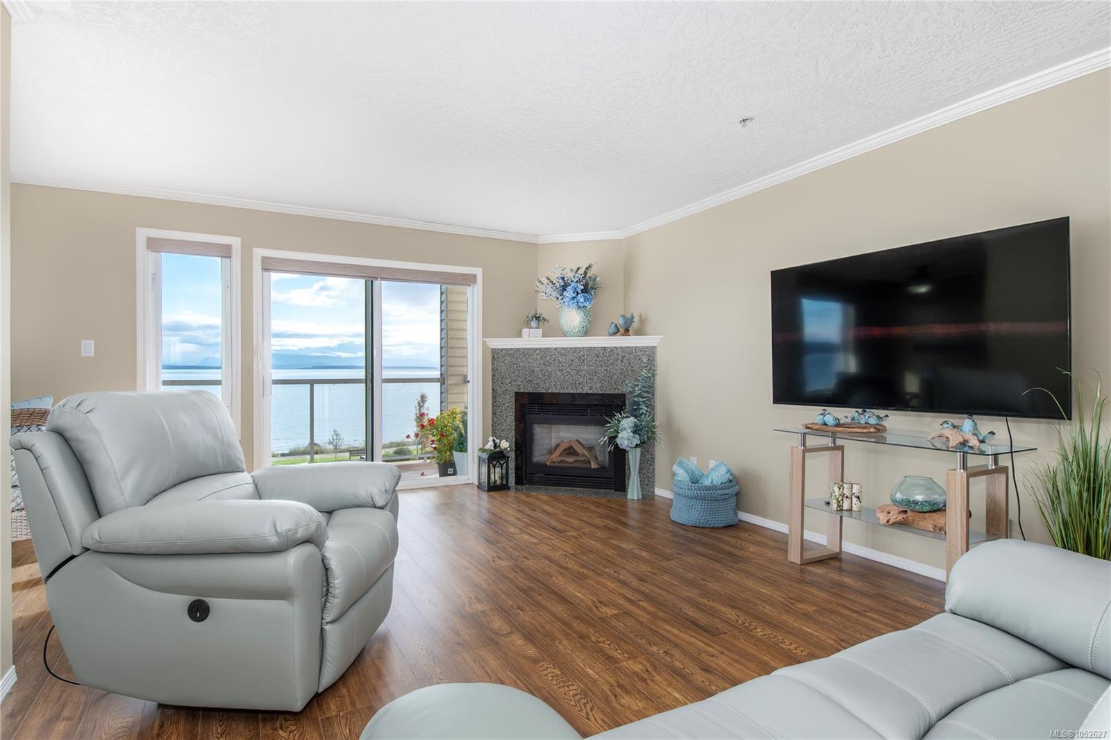 207-1350 Island Hwy — listing photo 10 of 45