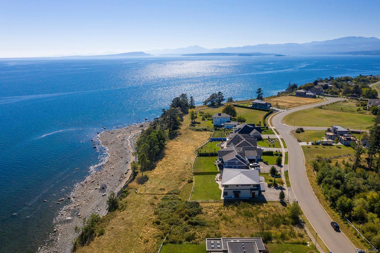 290 Connemara Rd — listing photo 9 of 11